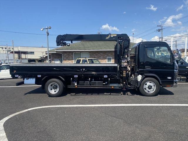 Mitsubishi Fuso Canter 9