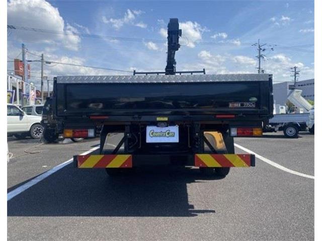 Mitsubishi Fuso Canter 10