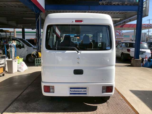 Suzuki Every 8