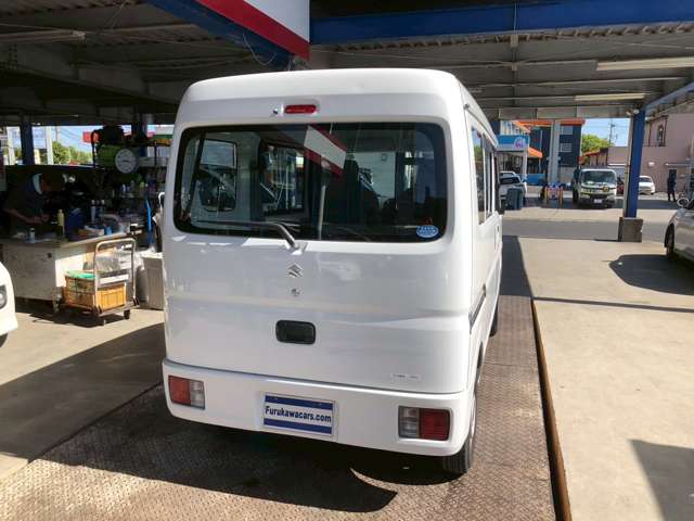 Suzuki Every 9