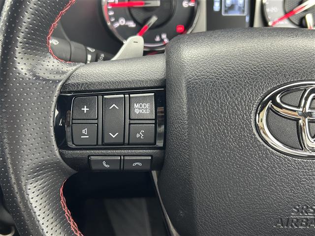 Toyota Hilux 7