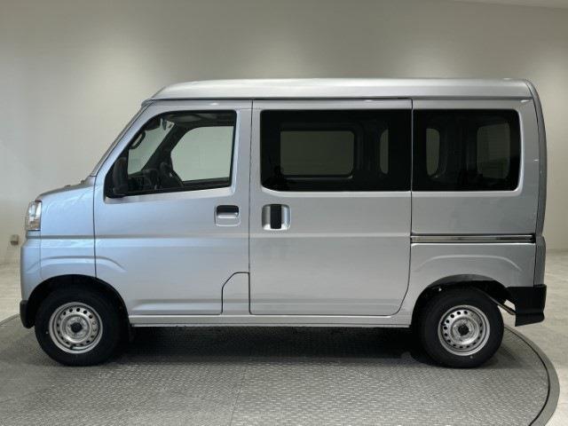 Daihatsu Hijet Cargo 11