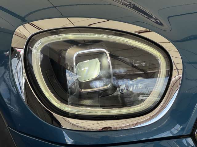 MINI Crossover 9