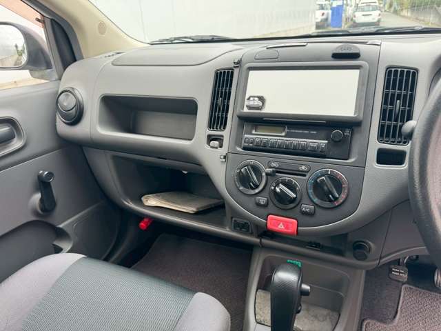 Nissan AD 9