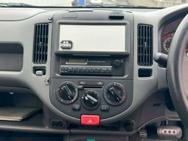 Nissan AD 10