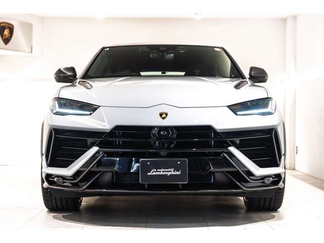 Lamborghini ウルス 5