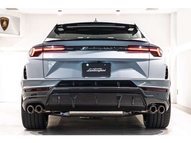 Lamborghini ウルス 7