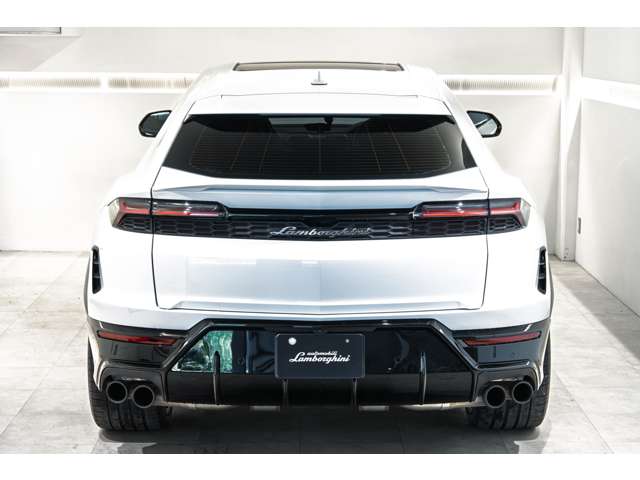 Lamborghini ウルス 8