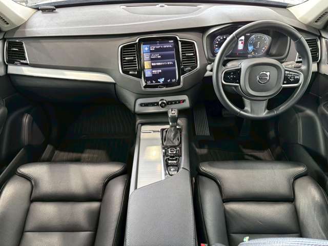 Volvo XC90 12