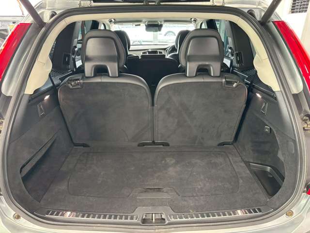 Volvo XC90 8