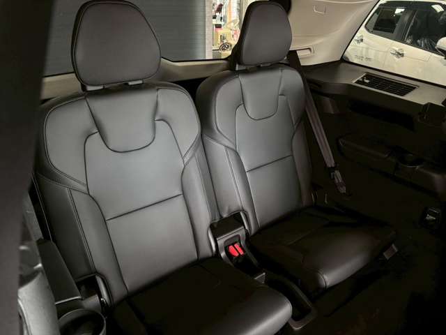 Volvo XC90 9