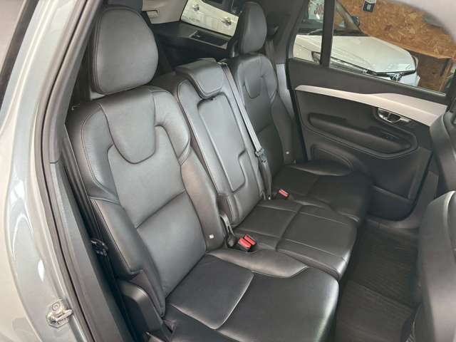 Volvo XC90 10