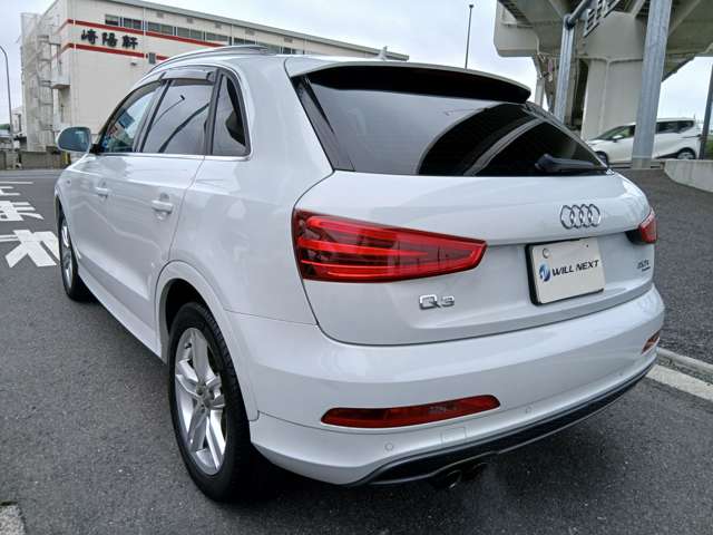 Audi Q3 12