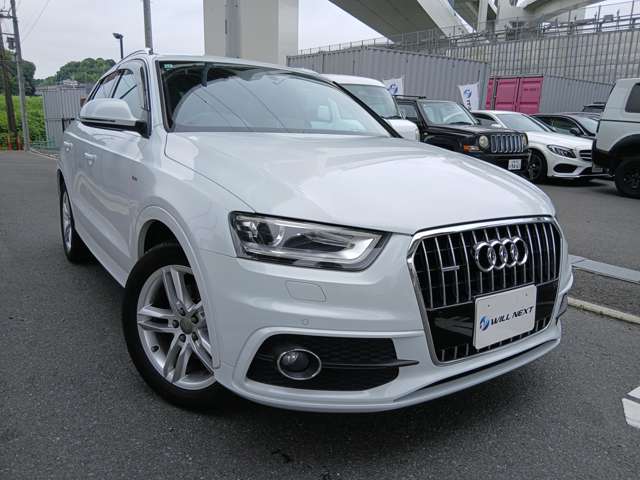 Audi Q3 4