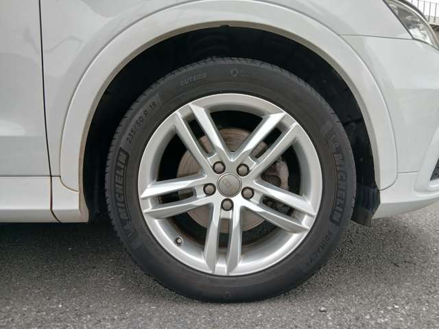 Audi Q3 6