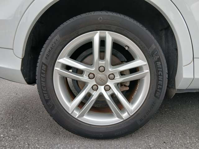 Audi Q3 8