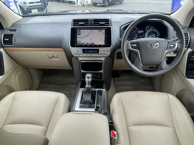 Toyota Land Cruiser Prado 7