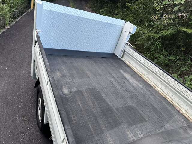 Nissan Clipper Truck 11