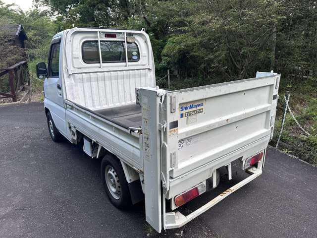 Nissan Clipper Truck 6
