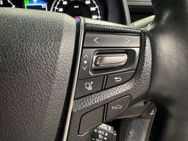 Toyota Vellfire 9