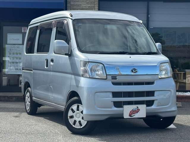 Daihatsu Hijet Cargo 6