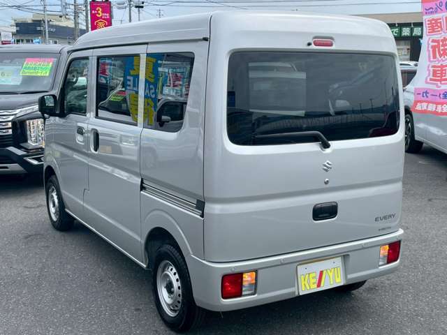 Suzuki Every 9