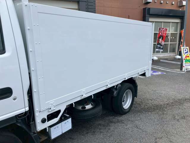 Isuzu Elf 12