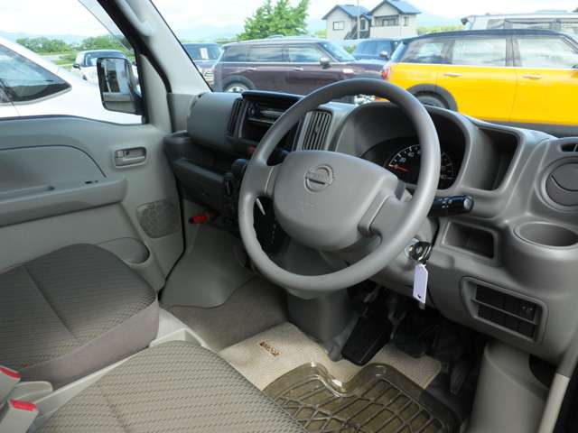 Nissan NV100 Clipper 10