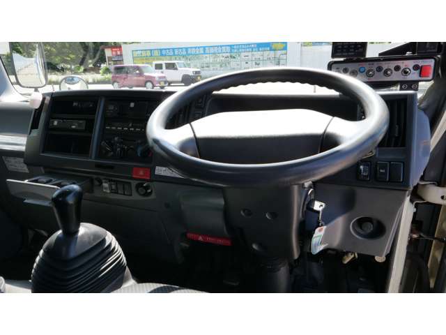 Isuzu Elf 11