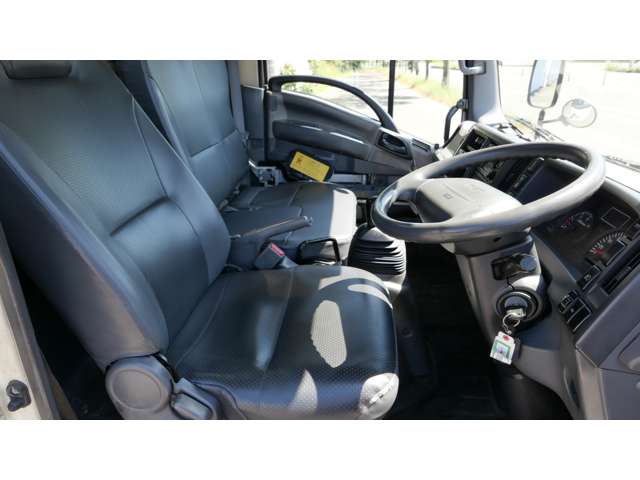 Isuzu Elf 9