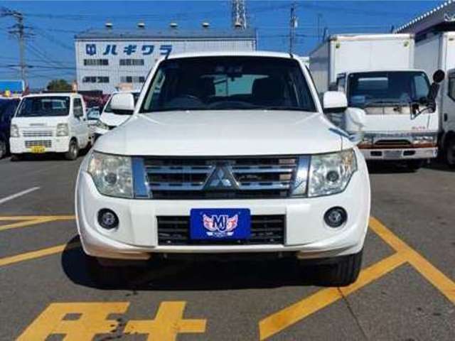 Mitsubishi Pajero 5