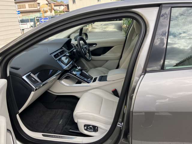 Jaguar Iペイス 5
