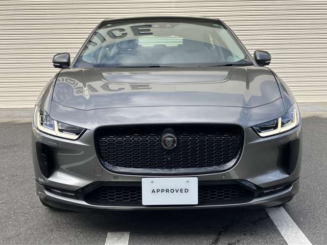 Jaguar Iペイス 9