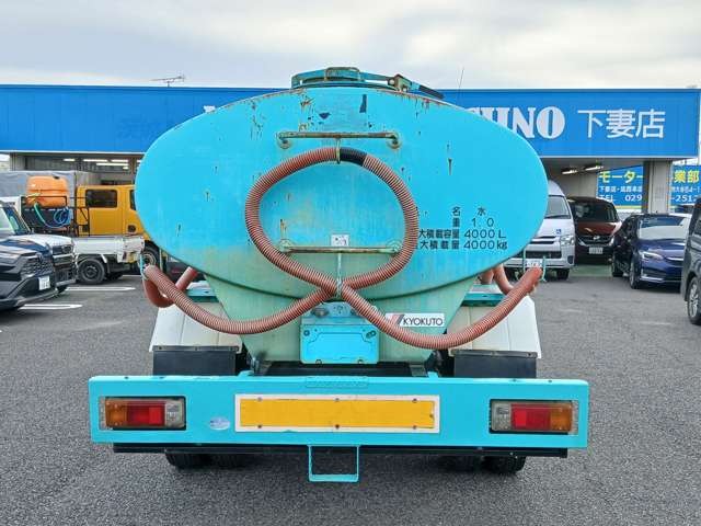 Hino Dutro 7
