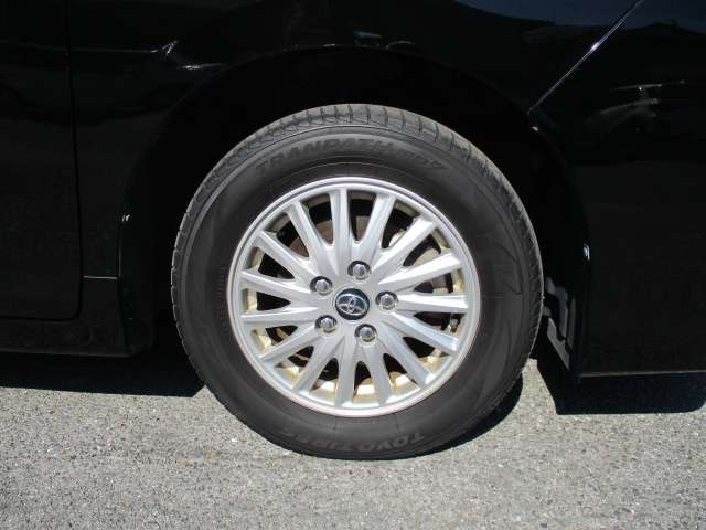 Toyota Voxy 8