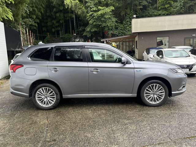Mitsubishi Outlander PHEV 6