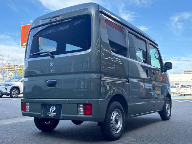 Suzuki Every 8