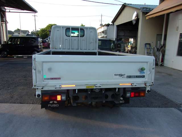 Mitsubishi Fuso Canter 6
