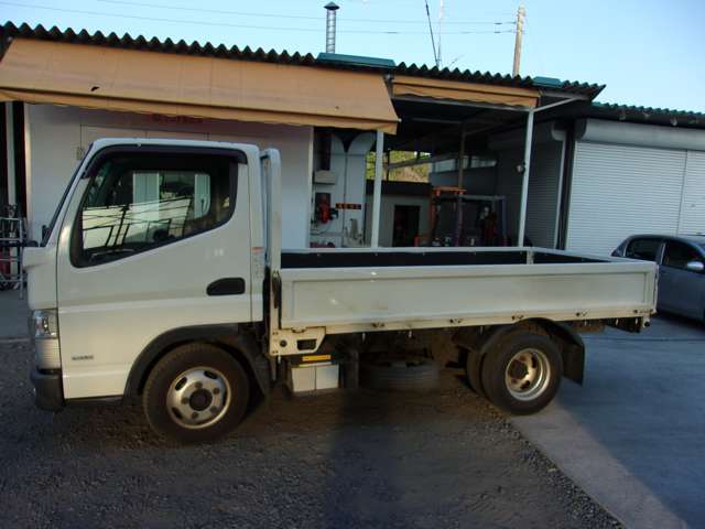 Mitsubishi Fuso Canter 9