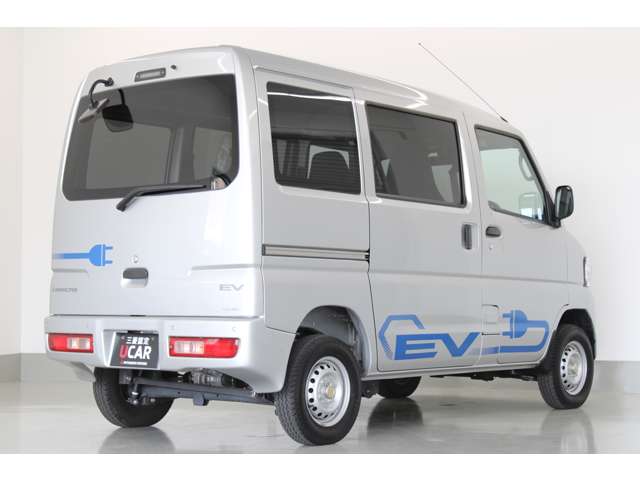 Mitsubishi Minicab EV 4