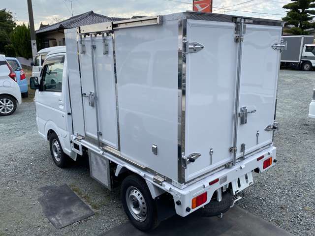 Mazda Scrum Truck 12