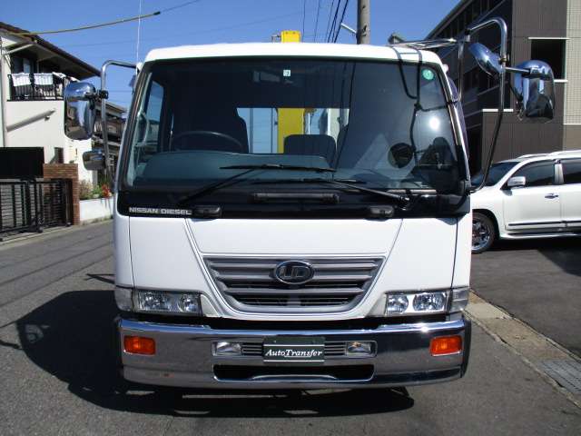 UD Trucks Condor 5