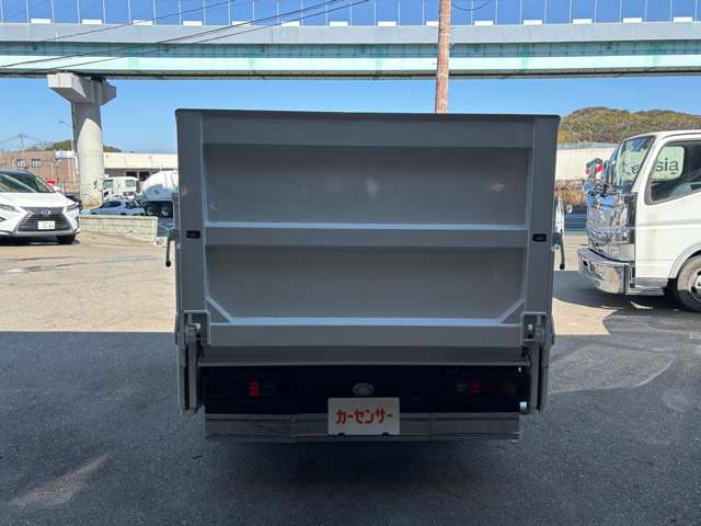 Mitsubishi Fuso Canter 5