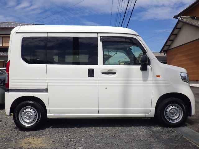 Honda N-VAN 8