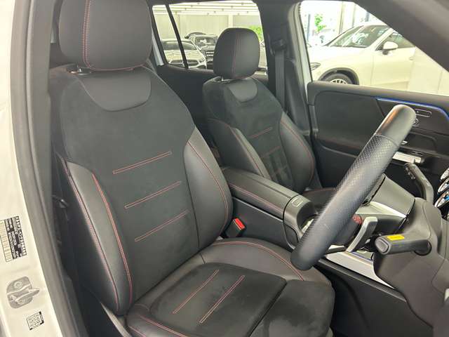 Mercedes-Benz GLB 12