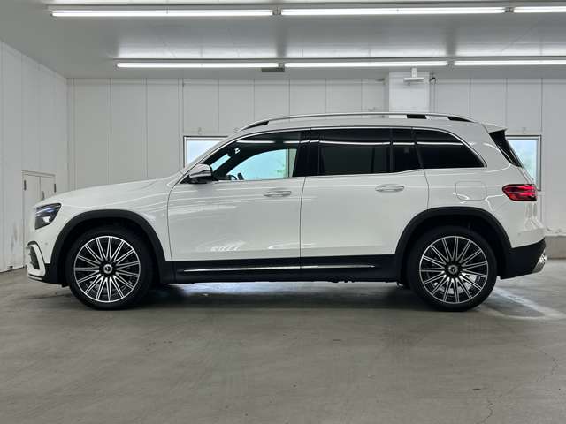 Mercedes-Benz GLB 4