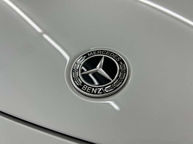 Mercedes-Benz GLB 8
