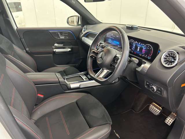 Mercedes-Benz GLB 10