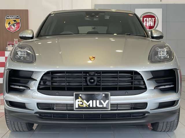 Porsche Macan 3