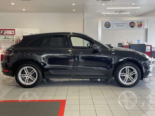Porsche Macan 7